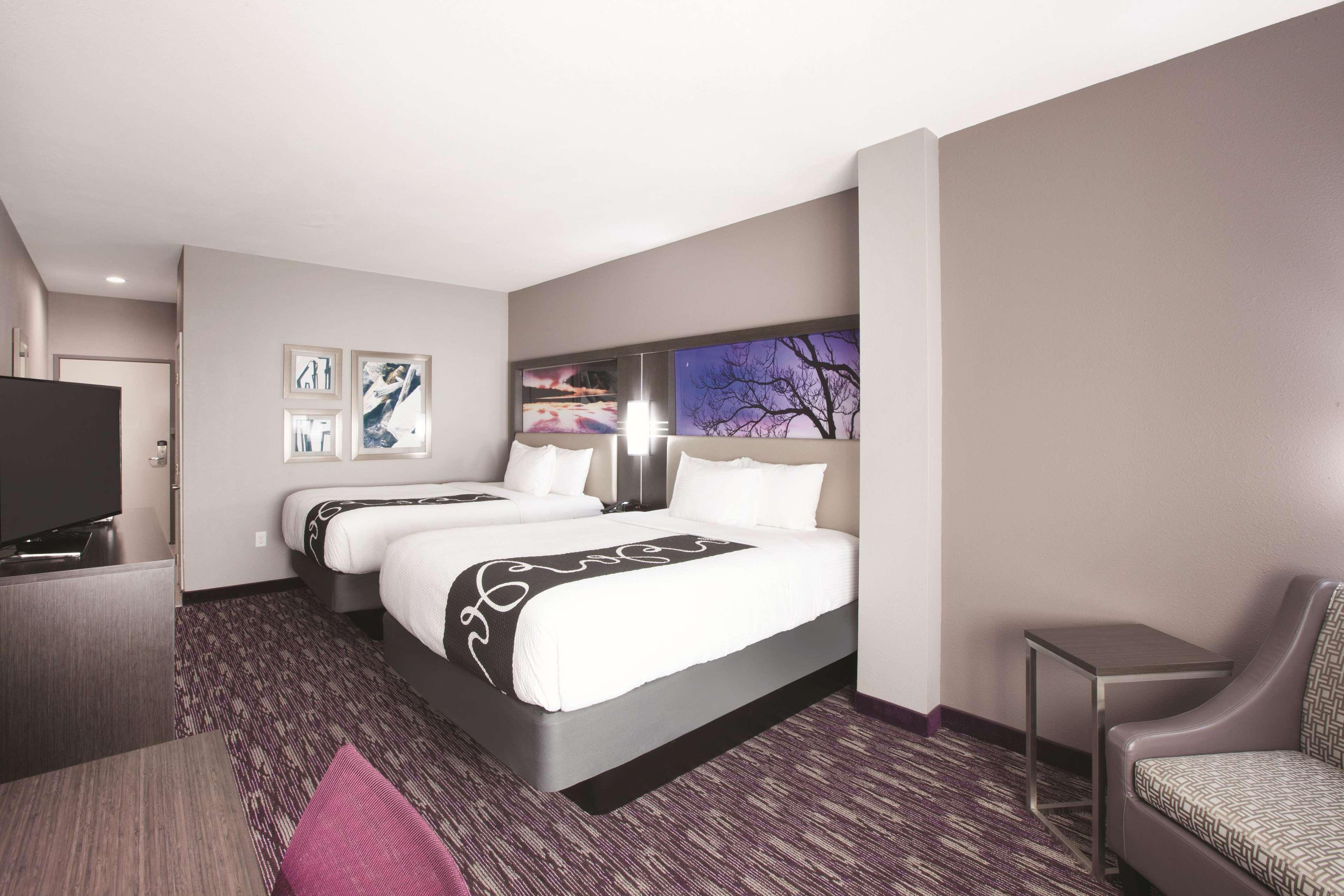 La Quinta By Wyndham Kingsville Bagian luar foto