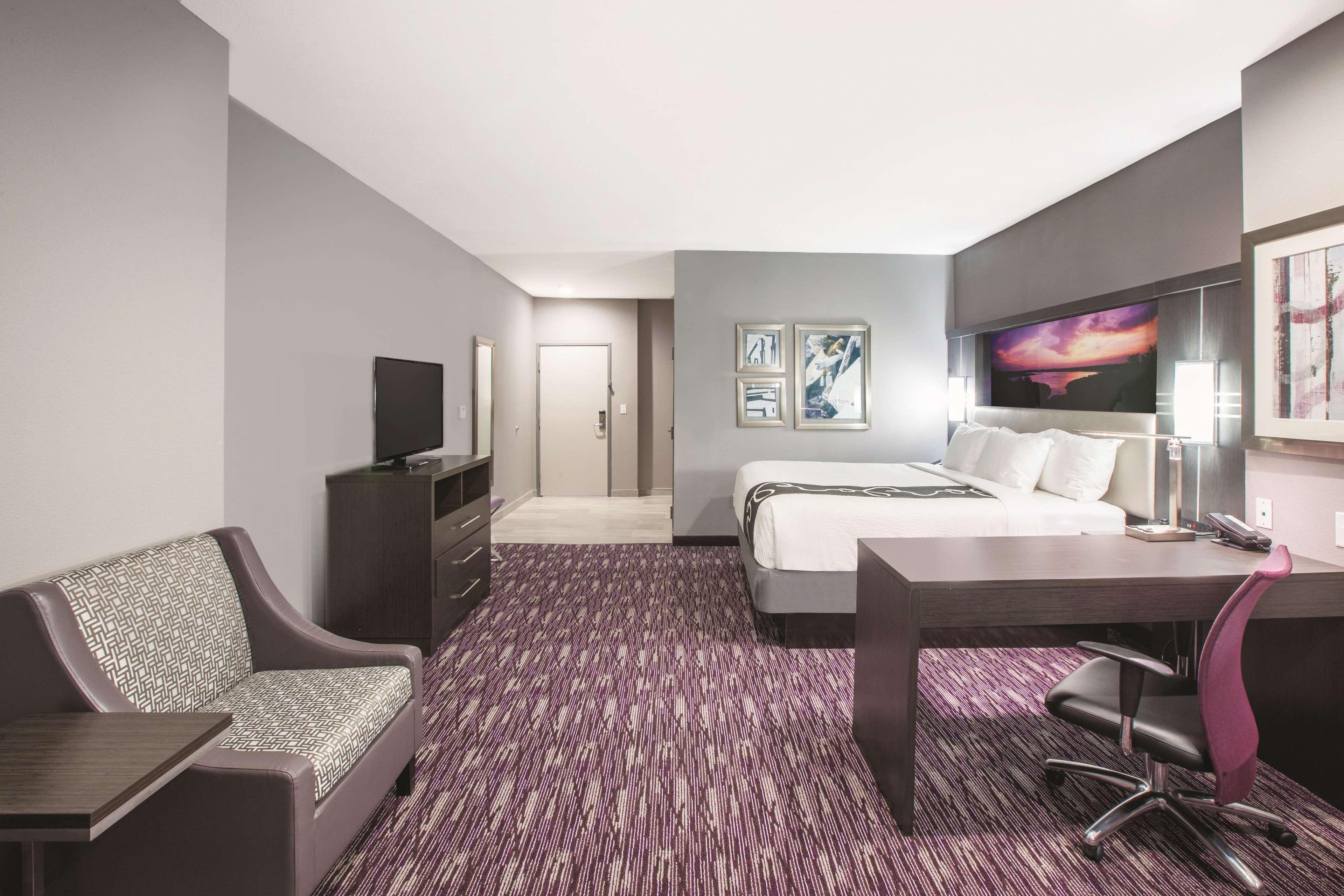 La Quinta By Wyndham Kingsville Bagian luar foto