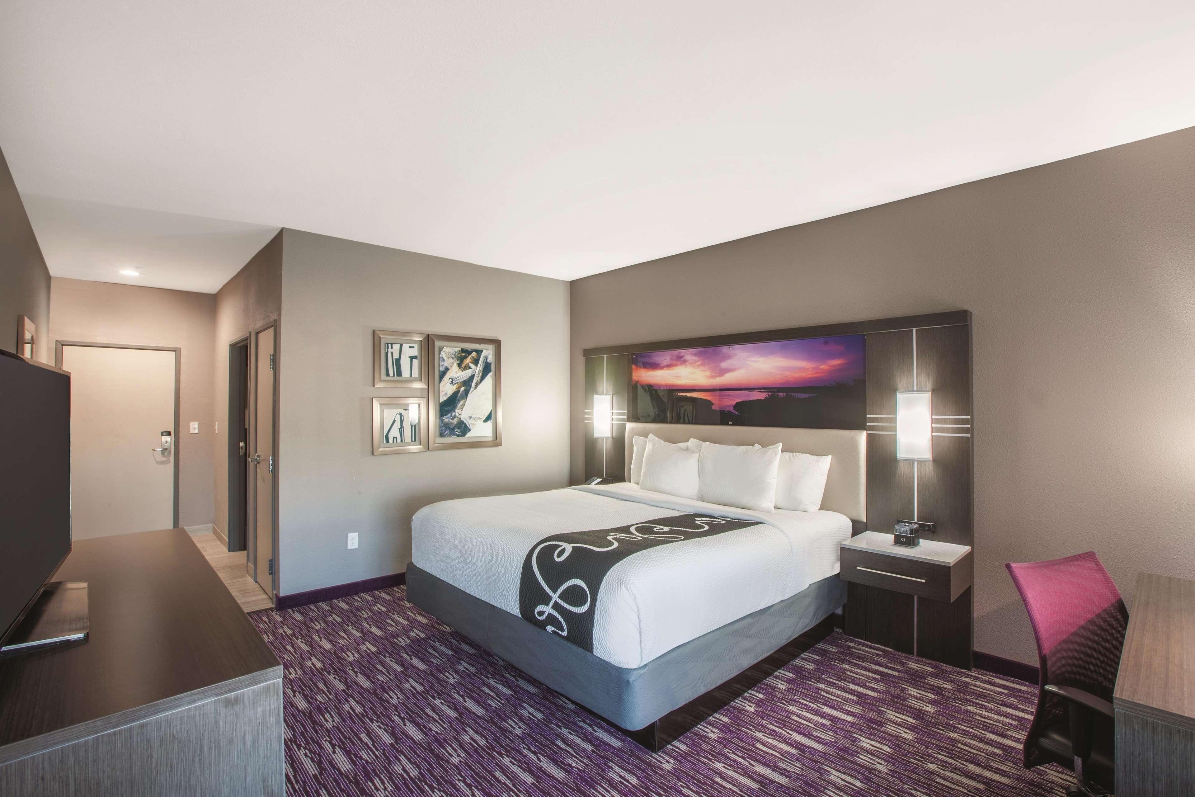 La Quinta By Wyndham Kingsville Bagian luar foto